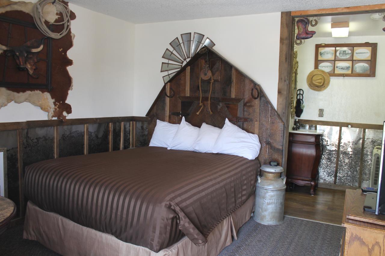 Black Bear Motel Davenport ภายนอก รูปภาพ
