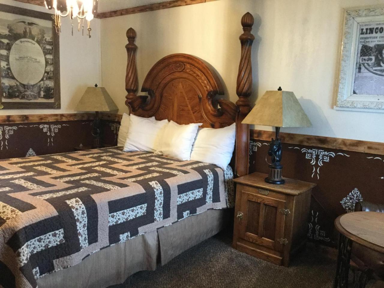 Black Bear Motel Davenport ภายนอก รูปภาพ