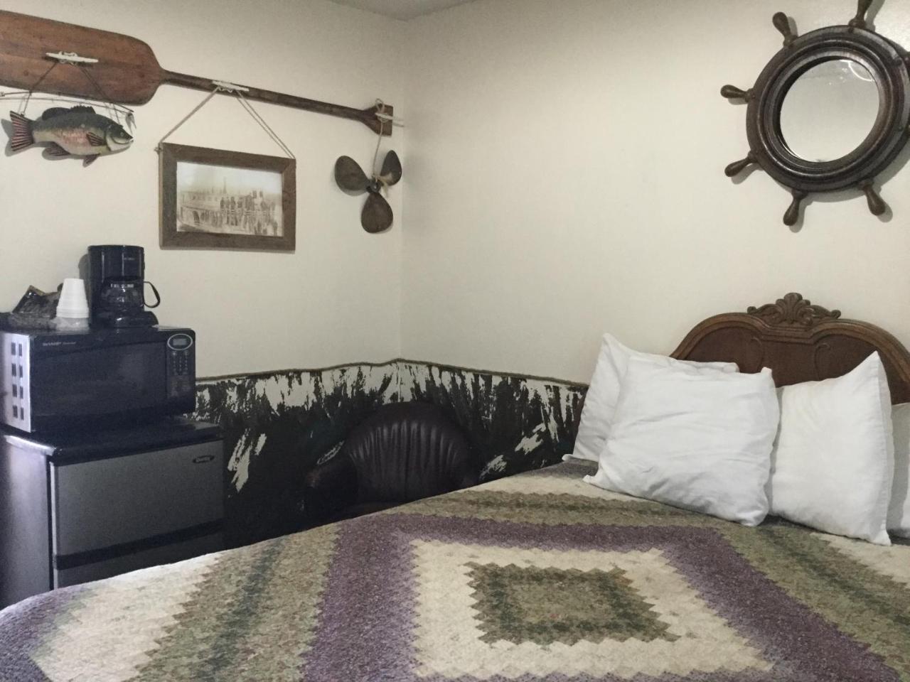 Black Bear Motel Davenport ภายนอก รูปภาพ