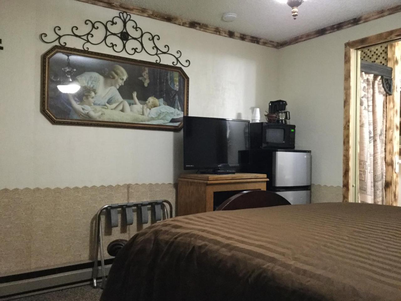 Black Bear Motel Davenport ภายนอก รูปภาพ