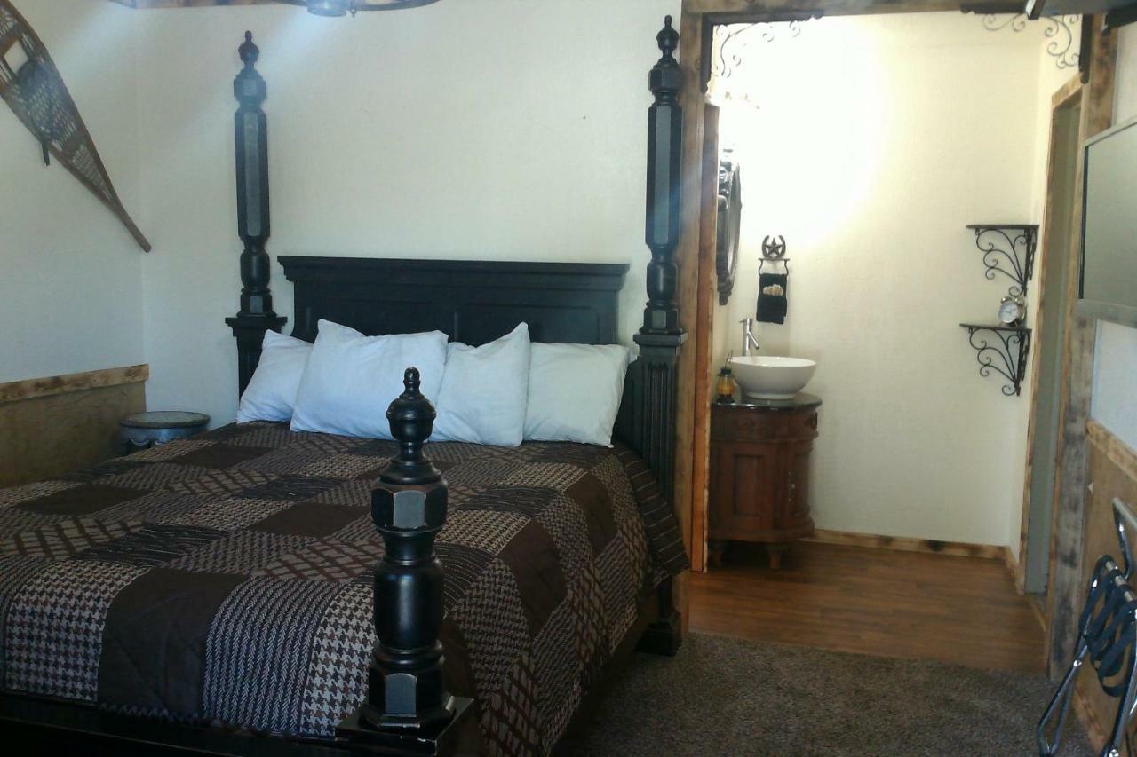 Black Bear Motel Davenport ภายนอก รูปภาพ