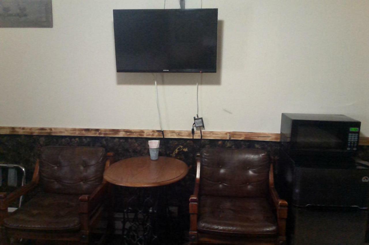 Black Bear Motel Davenport ภายนอก รูปภาพ