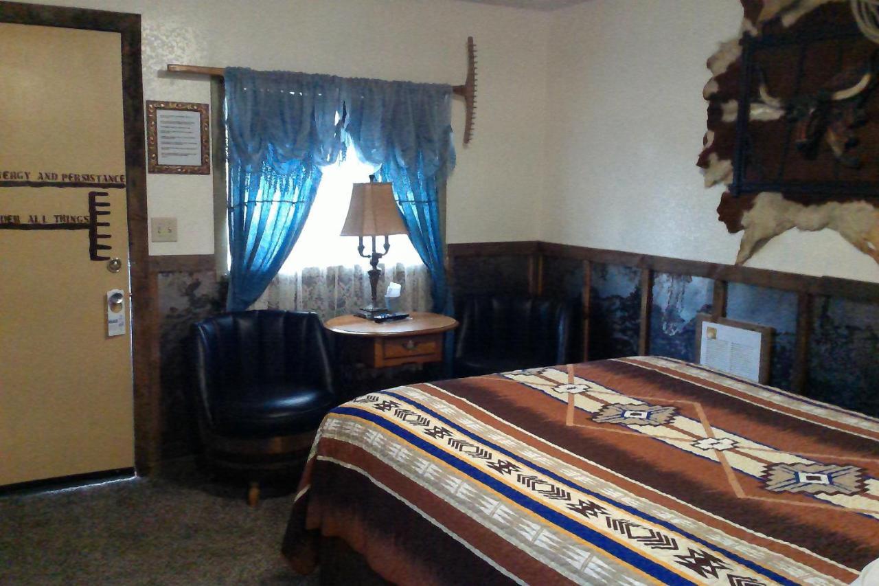 Black Bear Motel Davenport ภายนอก รูปภาพ