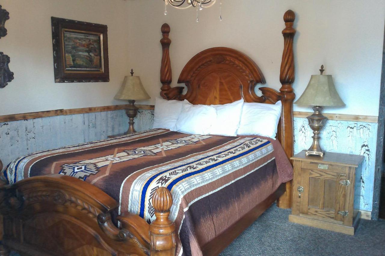 Black Bear Motel Davenport ภายนอก รูปภาพ