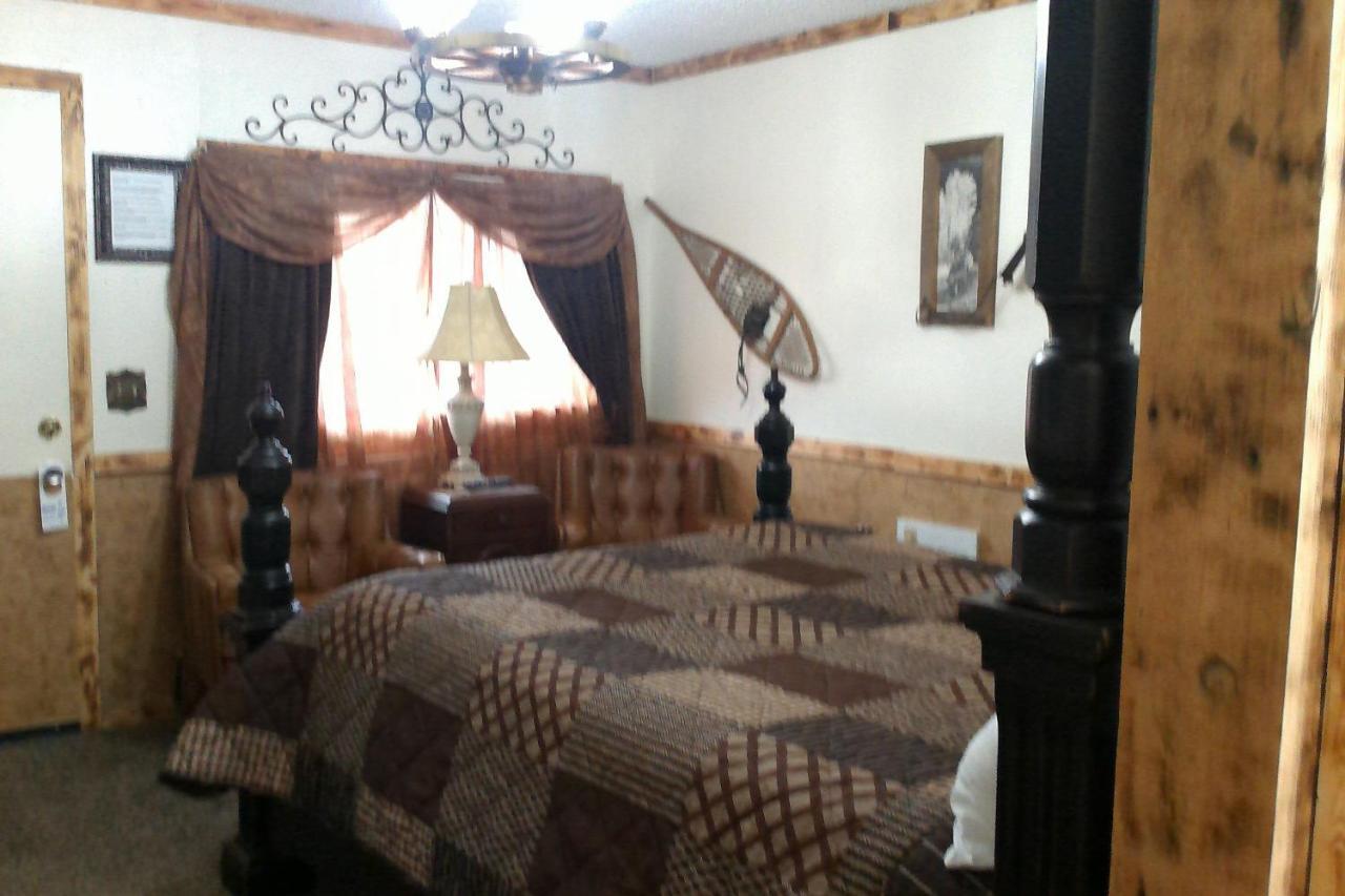 Black Bear Motel Davenport ภายนอก รูปภาพ