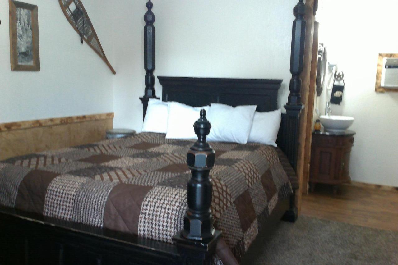 Black Bear Motel Davenport ภายนอก รูปภาพ